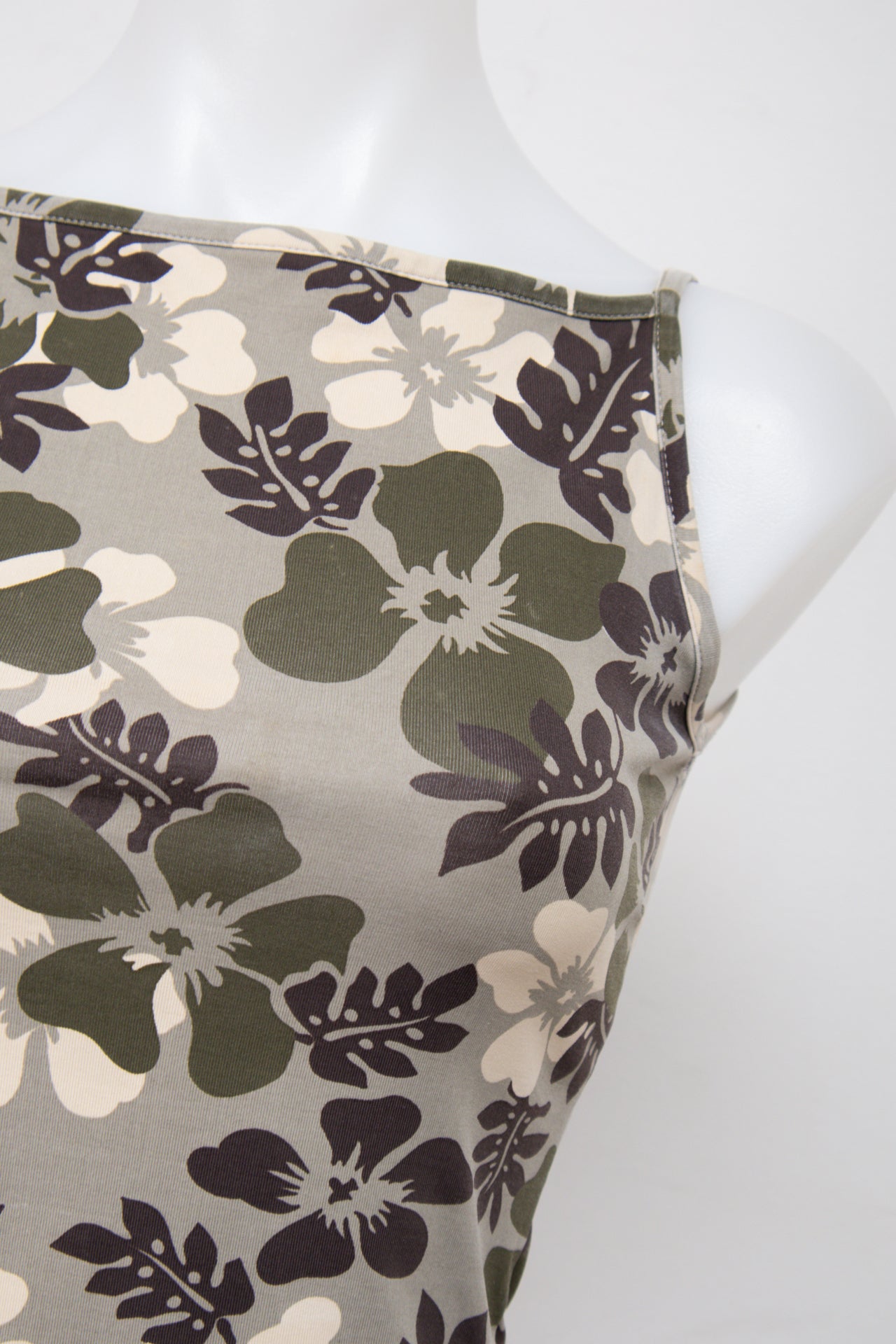 #022 Pinkie Cami Top Gray | c. 204 | Size 6