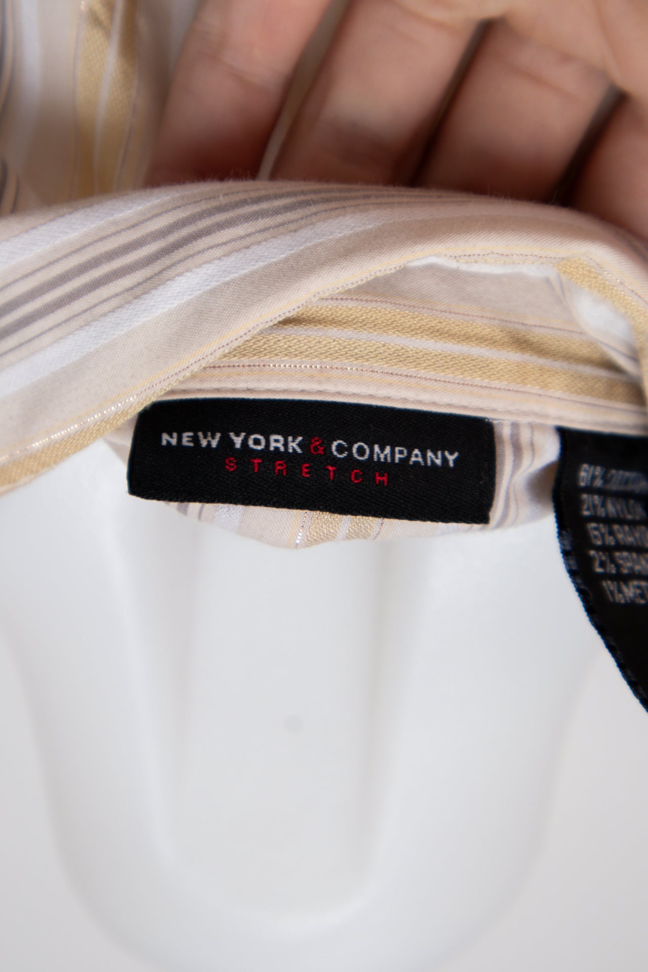 #104 New York & Company T-shirt Beige | c. 199 | Size 8