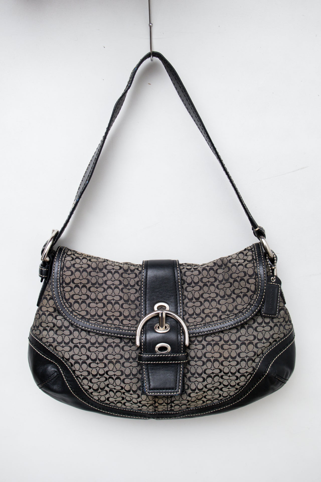 #214 Coach Shoulder Bag Black | c. 199 | Size