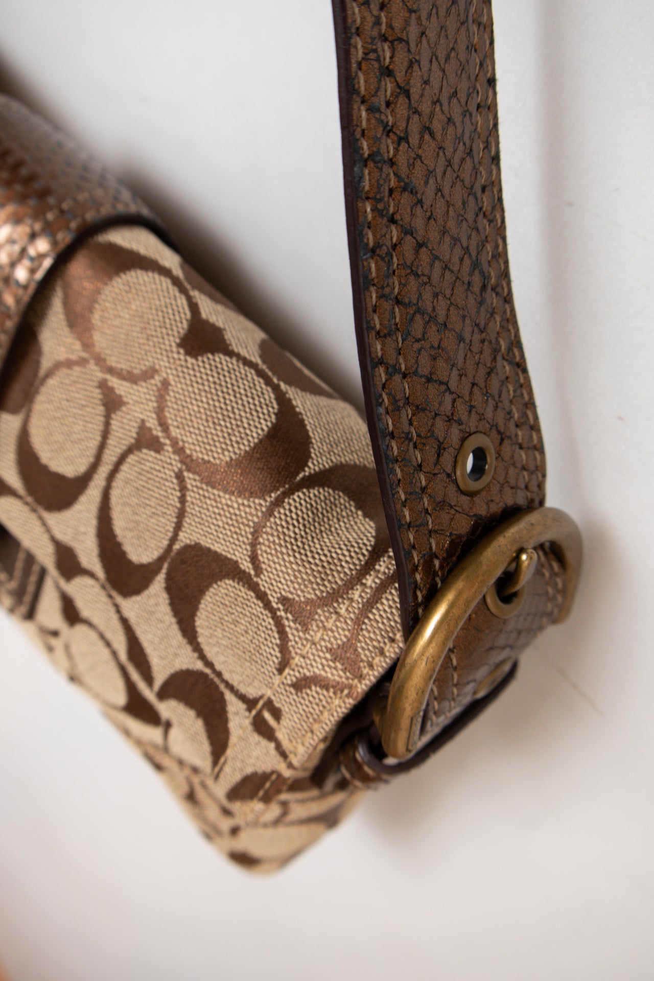 #201 Coach Shoulder Bag Brown | c. | Size