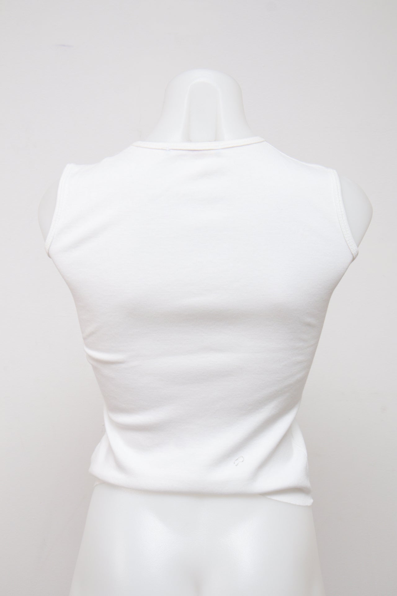 #070 Extyn T-shirt White | c. | Size 6/8
