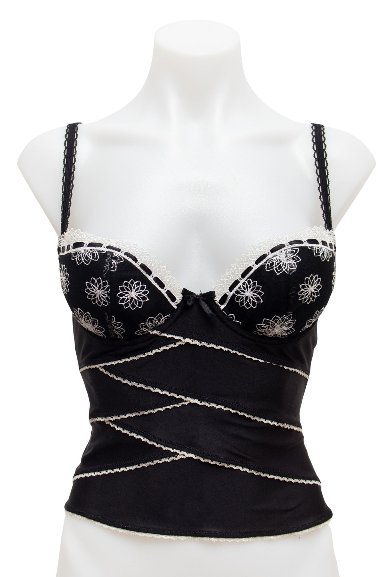 #18 Camisole Top Black | c. 178 | Size 6/8