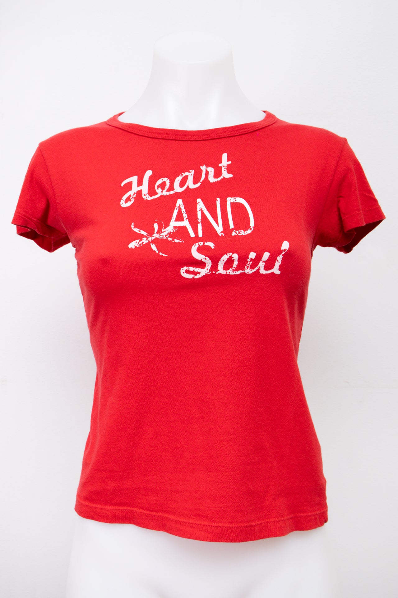 #76 Xoxo T-shirt Red | c. 198 | Size 6/8