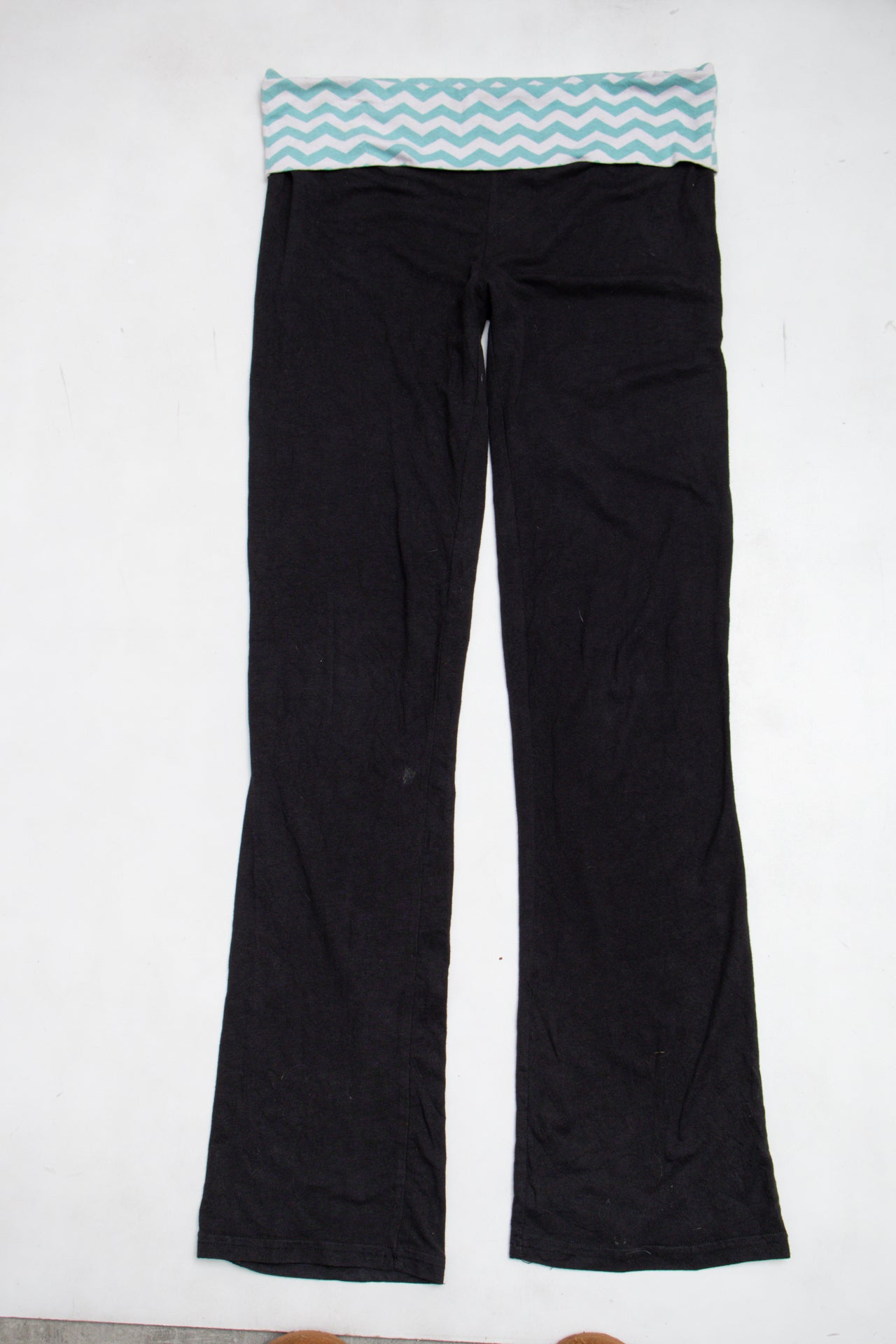 #178 Pink Victoria's Secret Pants Black | c. 196 | Size 12
