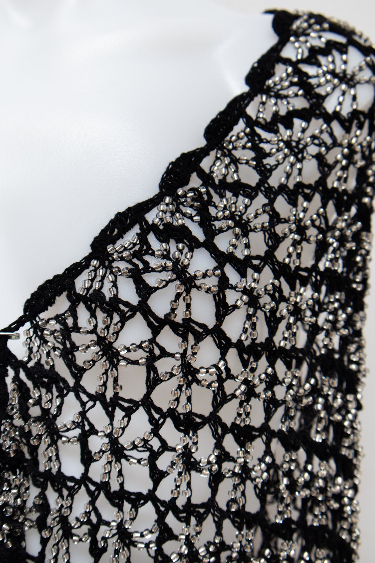 #10 Tank Top Black | c. 190 | Size 12/14/16