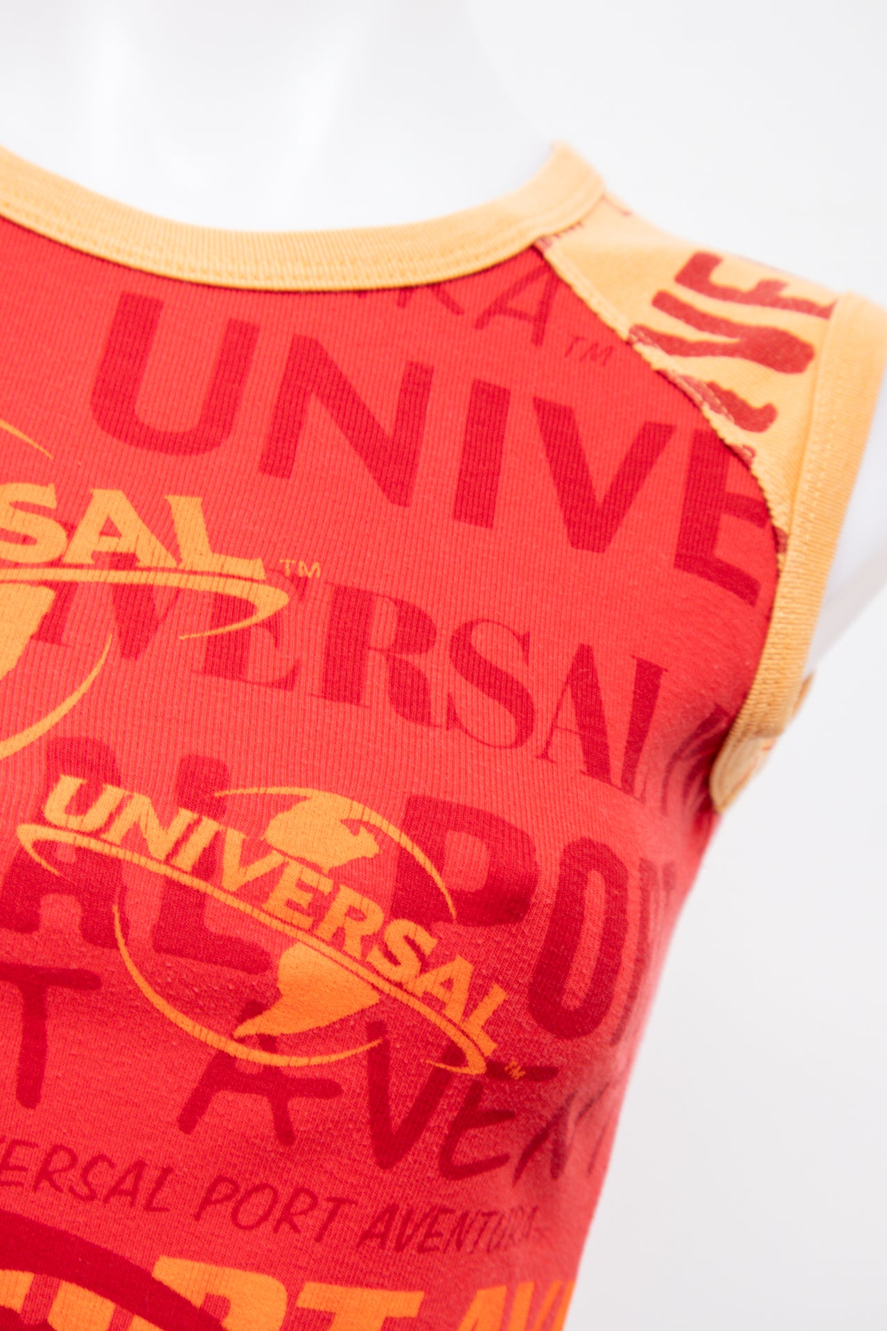 #58 Universal Mediterranea Tank Top Red | c. 198 | Size 8