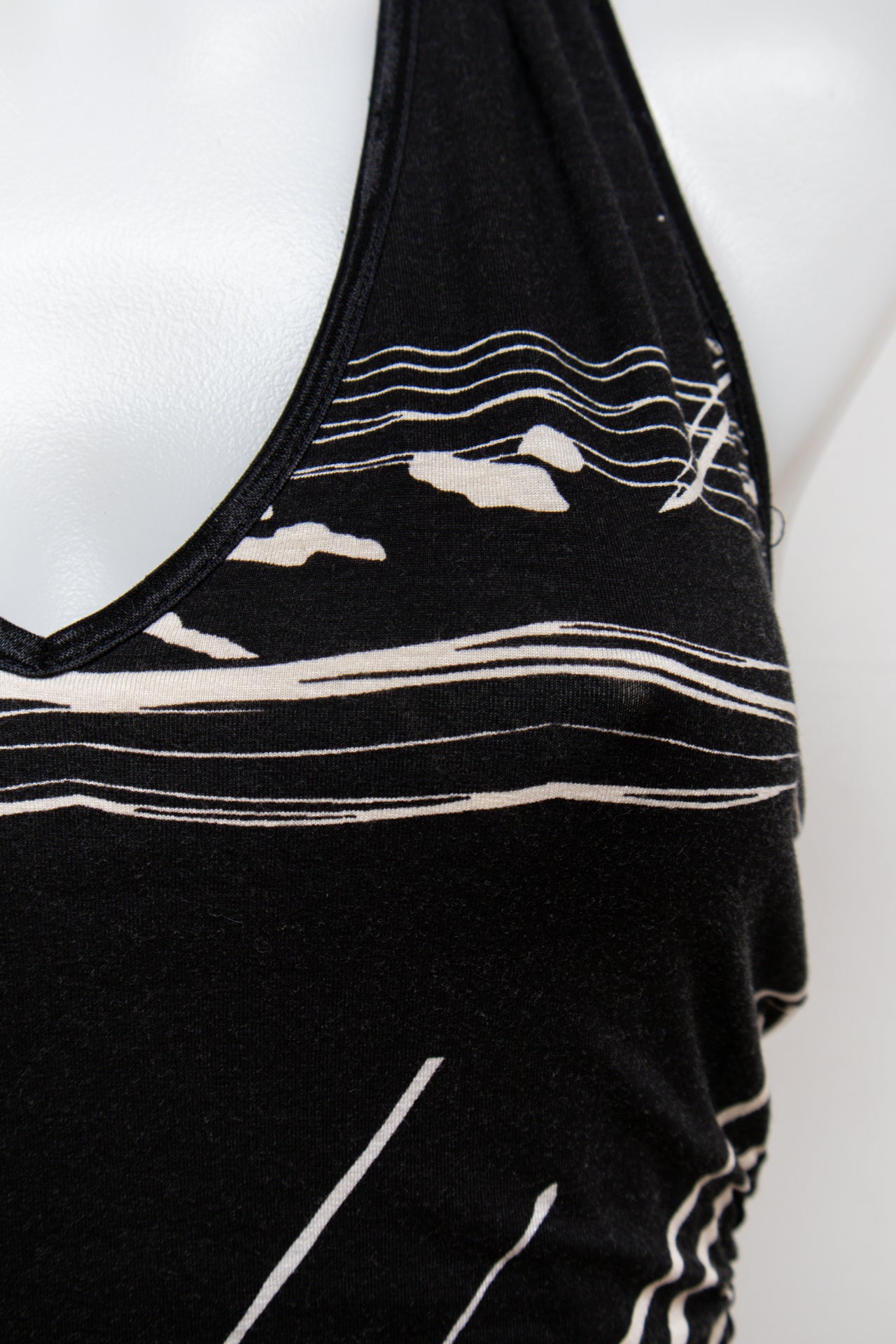 #95 Bebe Halter Top Black | c. 187 | Size 10/12
