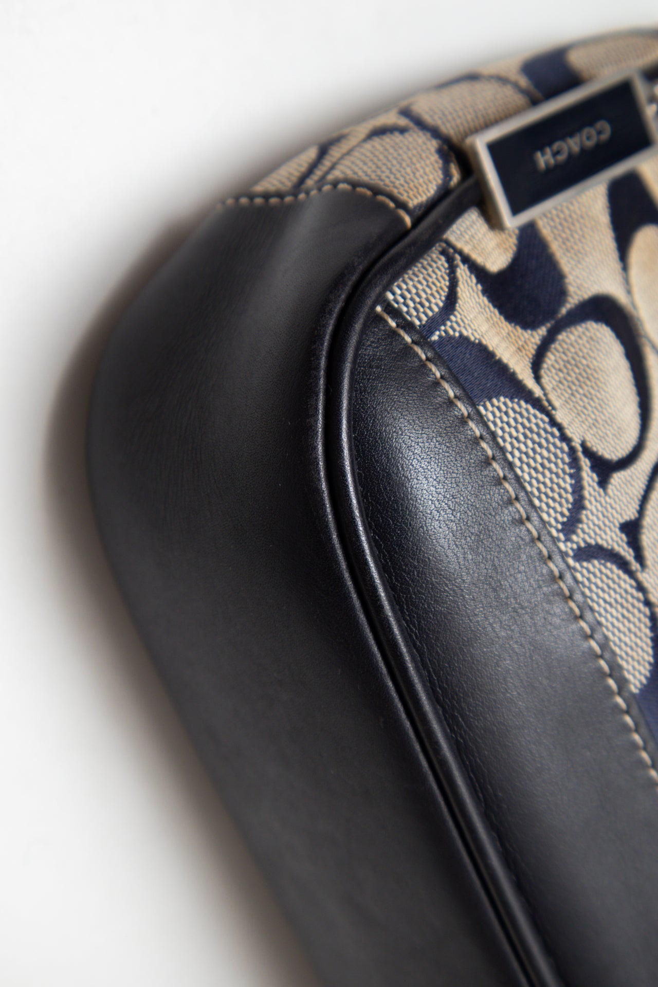 #166 Coach Shoulder Bag Blue | c. 187 | Size