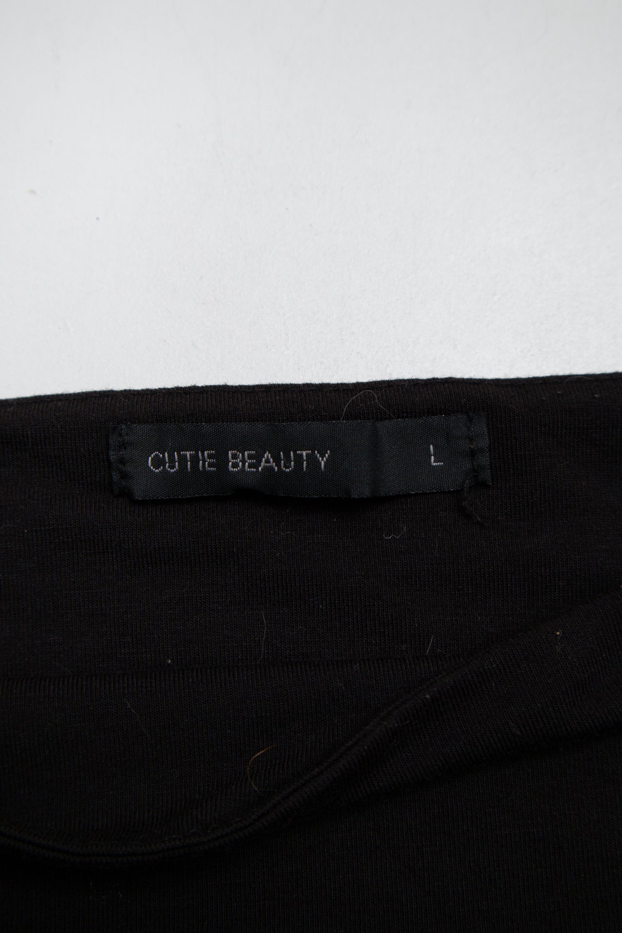 #142 Cutie Beauty Skirt Black | c. 196 | Size
