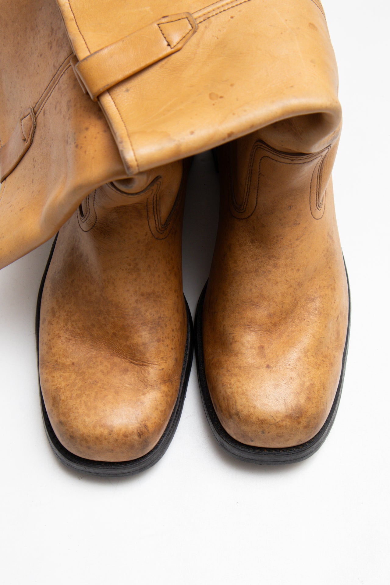 #183 Hulliram None Brown | c. 201 | Size 12