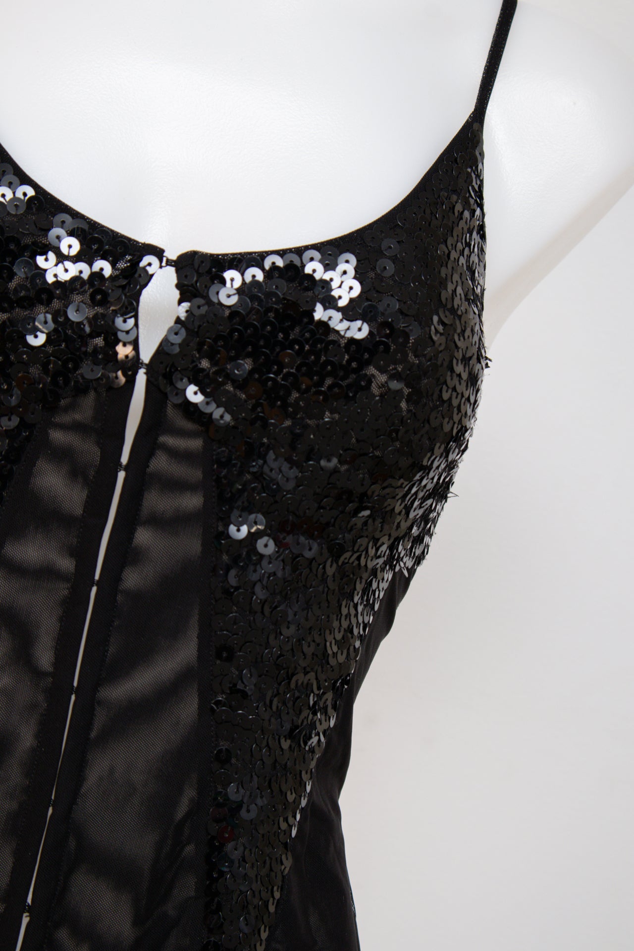 #025 Artribi Cami Black | c. 210 | Size 8