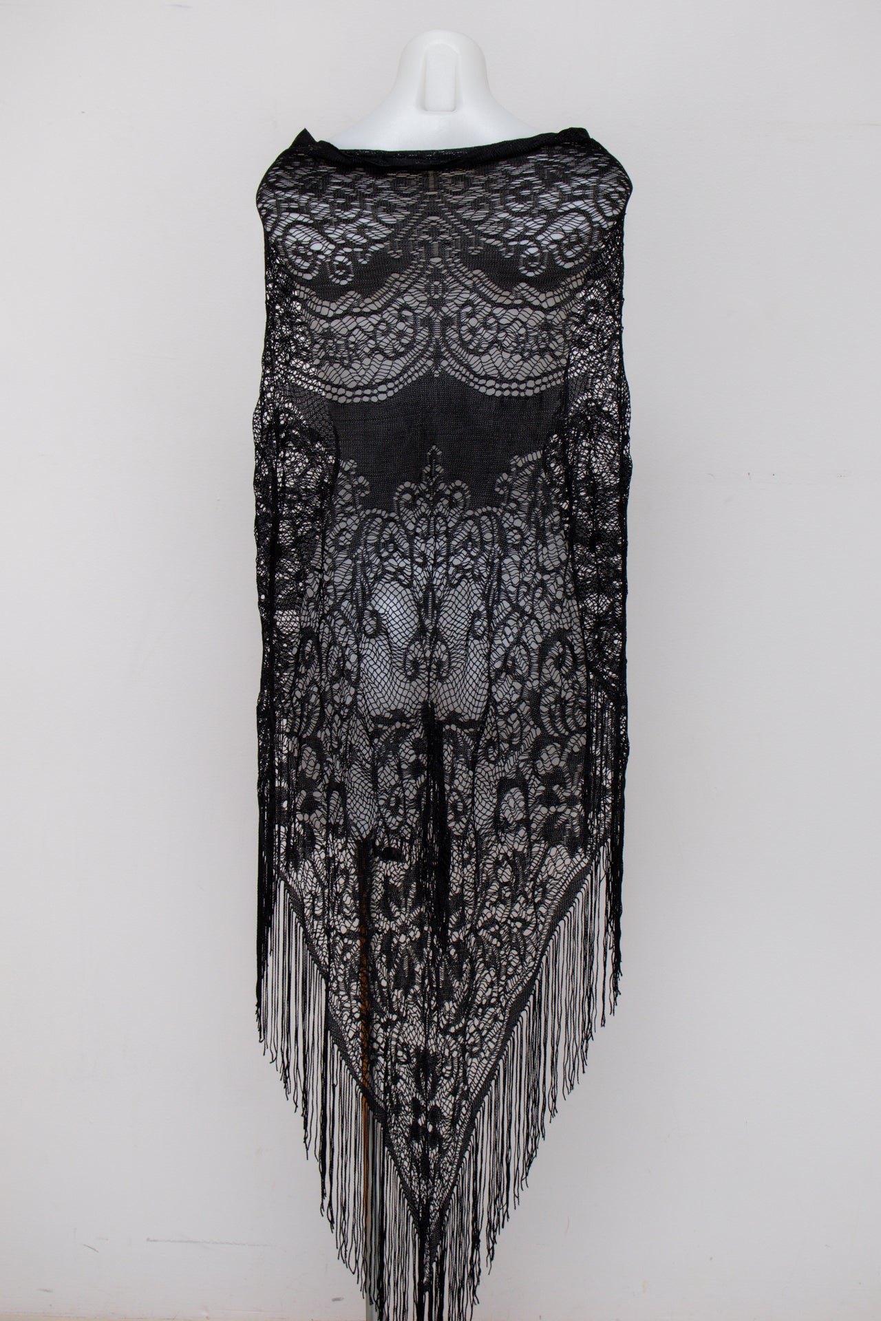 #168 Cami Top Black | c. 194 | Size