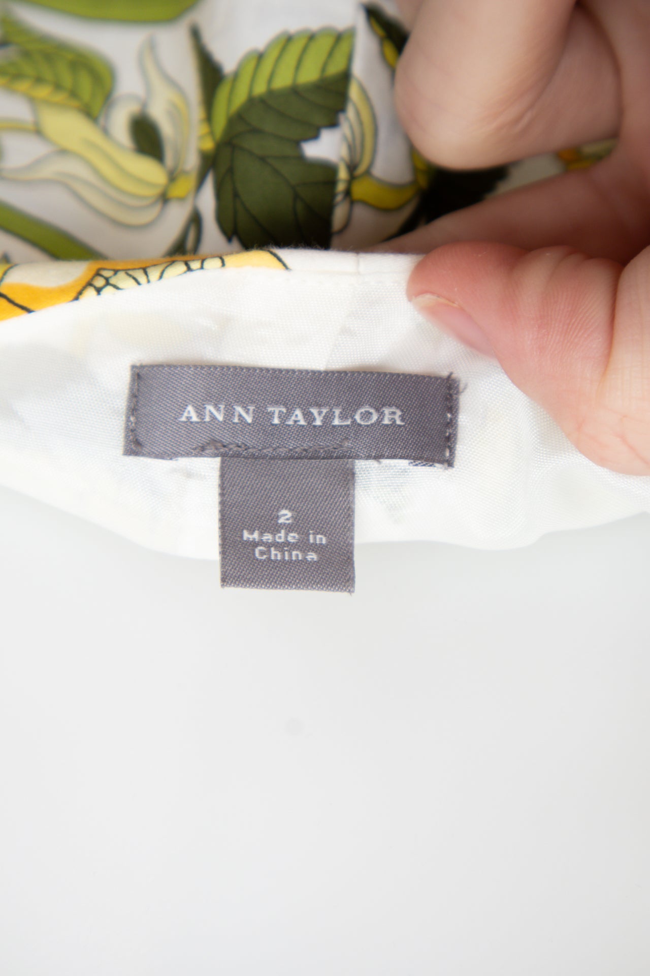 #49 Ann Taylor Cami Top White | c. 197 | Size 6