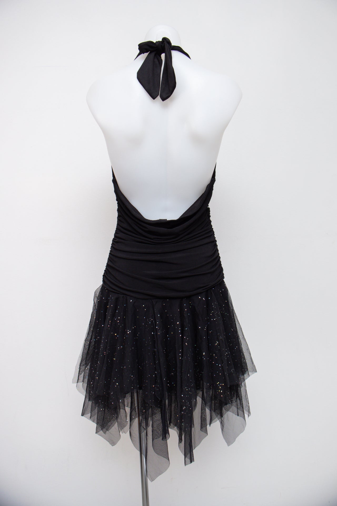 #162 Windsor Halter Top Black | c. 195 | Size 12