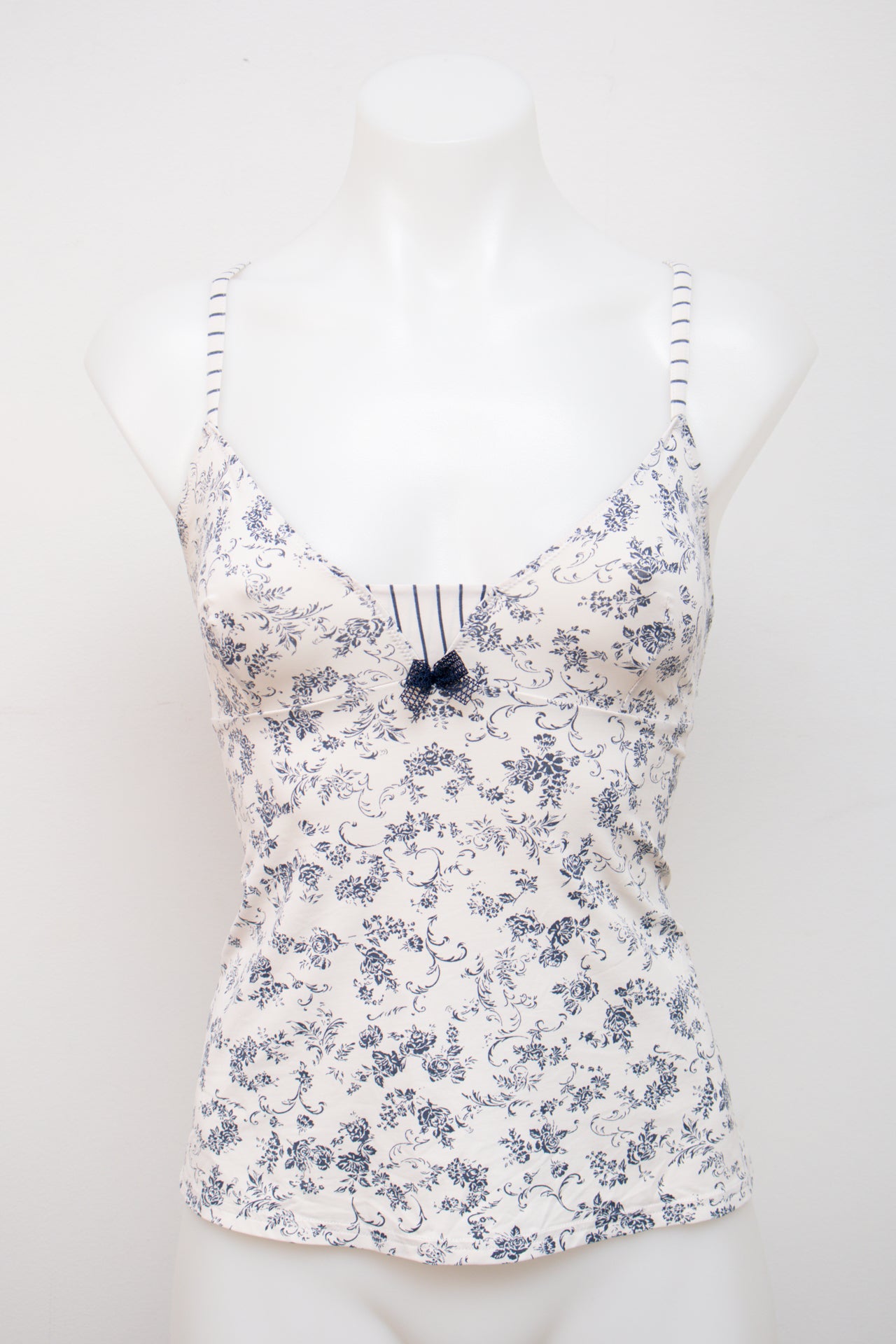 #025 Elam Cami Top White | c. 202 | Size 10/12