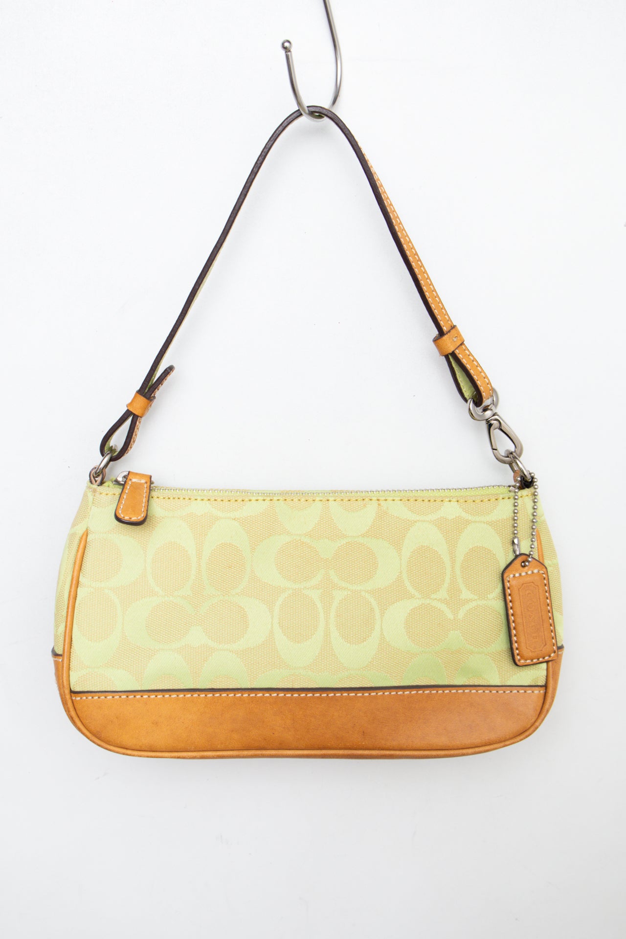 #191 Coach Shoulder Bag Green | c. 202 | Size