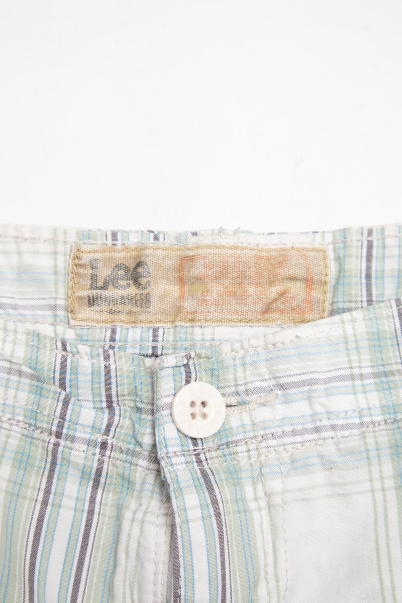 #126 Lee Shorts White | c. 204 | Size 10