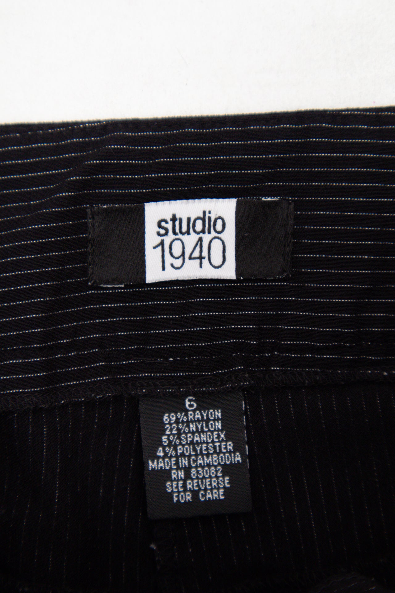#194 Studio 1940 Pants Black | c. 193 | Size 6/8