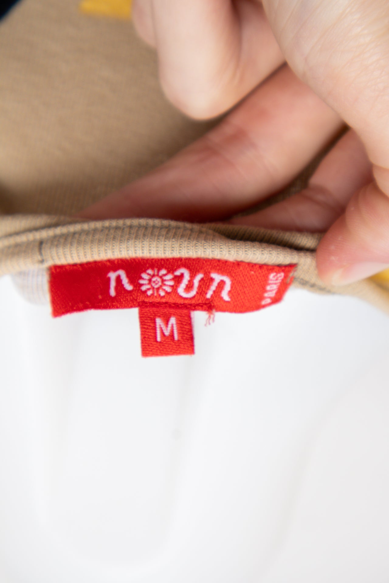#39 Noun T-shirt Beige | c. 196 | Size 8/10