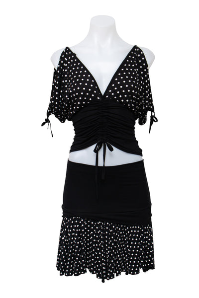 #049 Skirt Black | c. 204 | Size 8