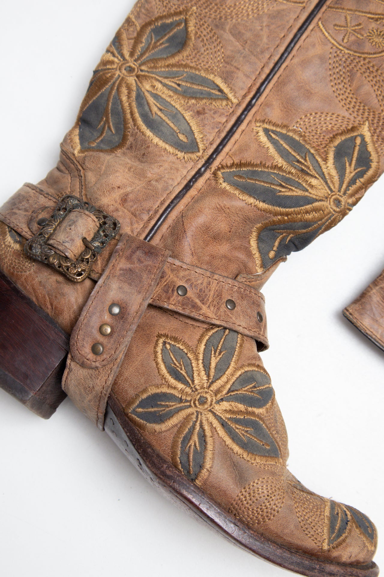 #195 Golden Guns Boots Brown | c. 205 | Size 5