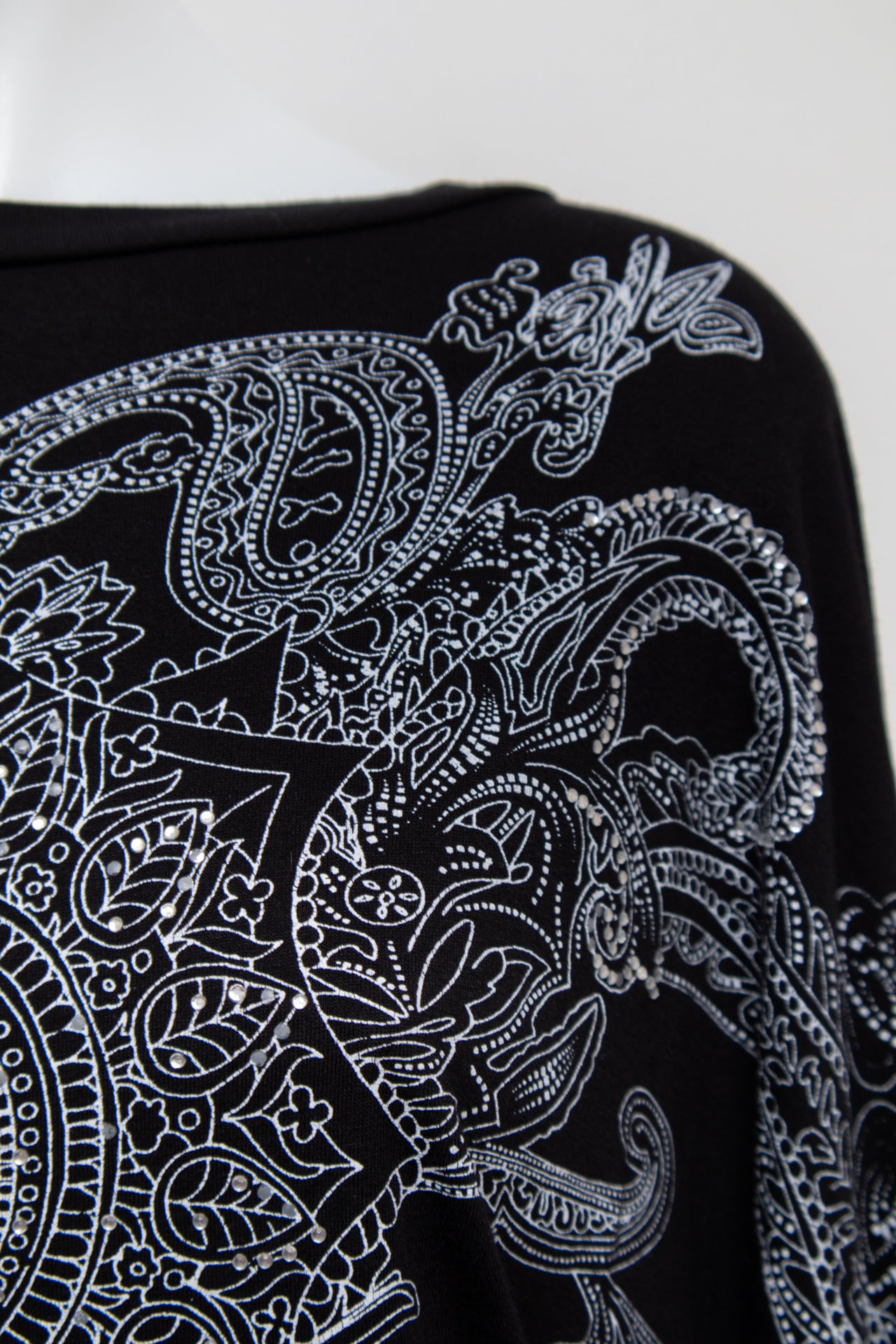#91 T-shirt Black | c. 185 | Size 10