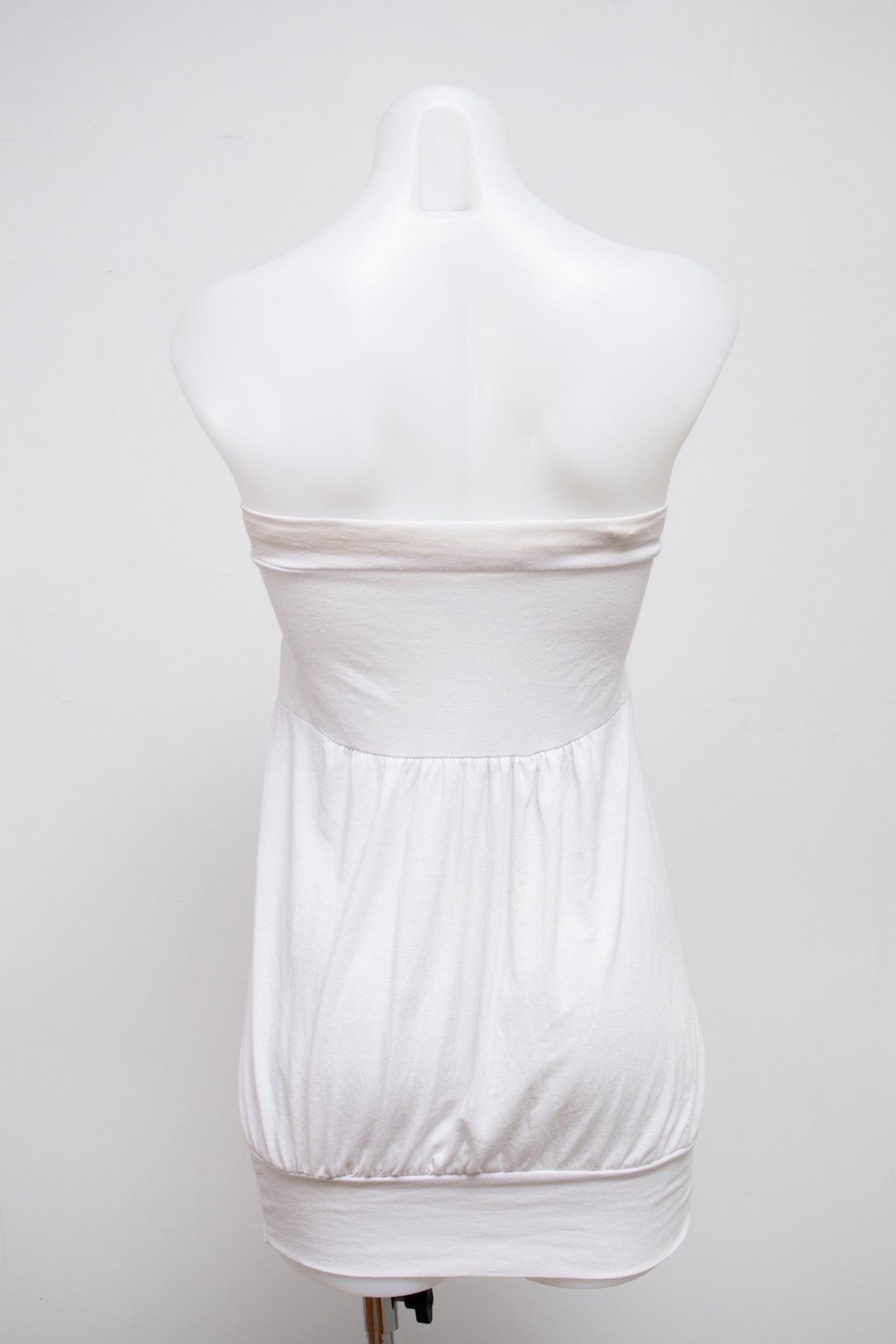 #002 Top White | c. 213 | Size 10