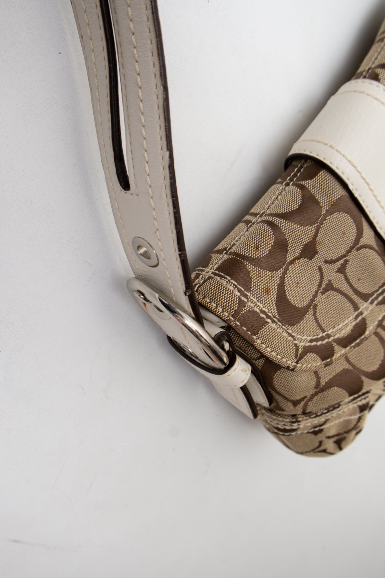 #182 Coach Shoulder Bag Brown | c. 202 | Size