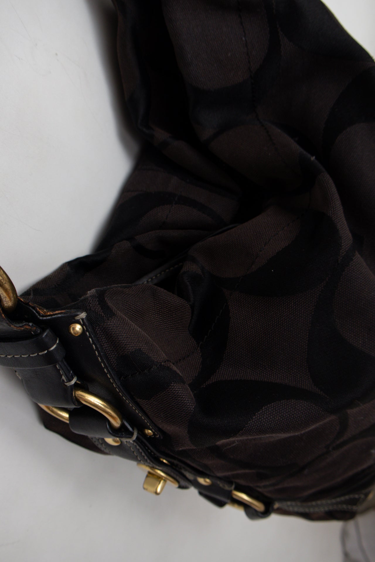 #194 Coach Shoulder Bag Black | c. 195 | Size