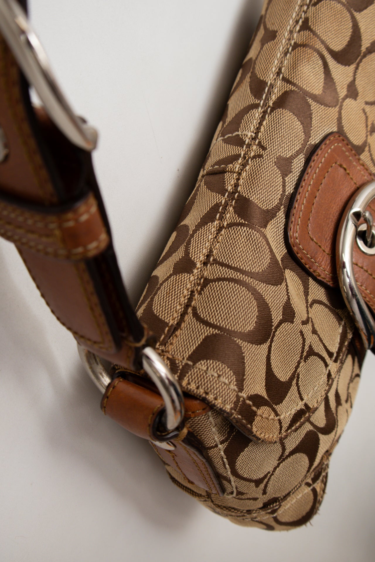 #206 Coach Shoulder Bag Brown | c. 190 | Size