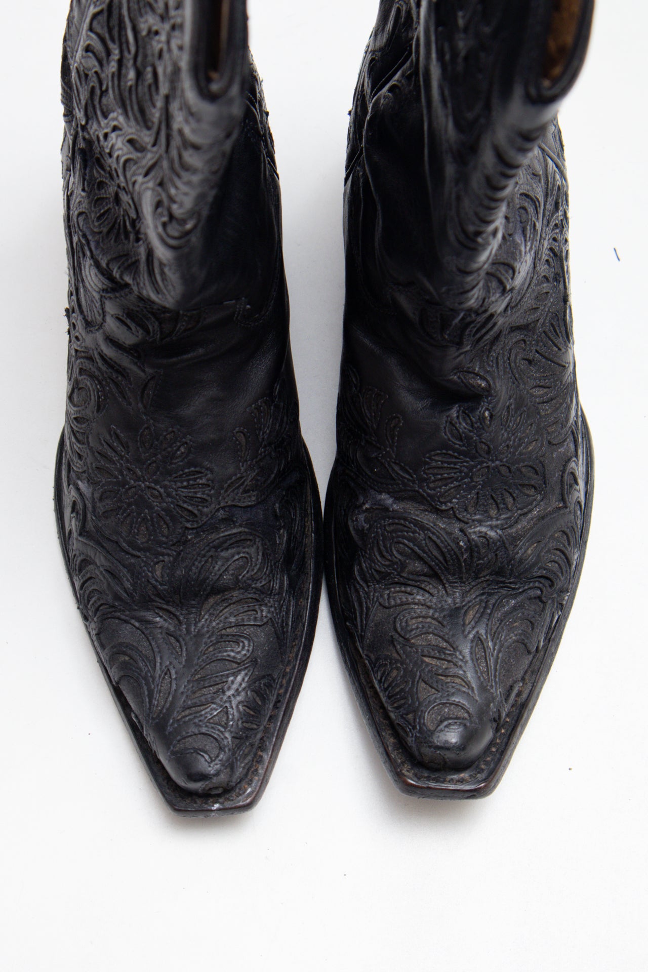 #162 Corral None Black | c. 201 | Size 7