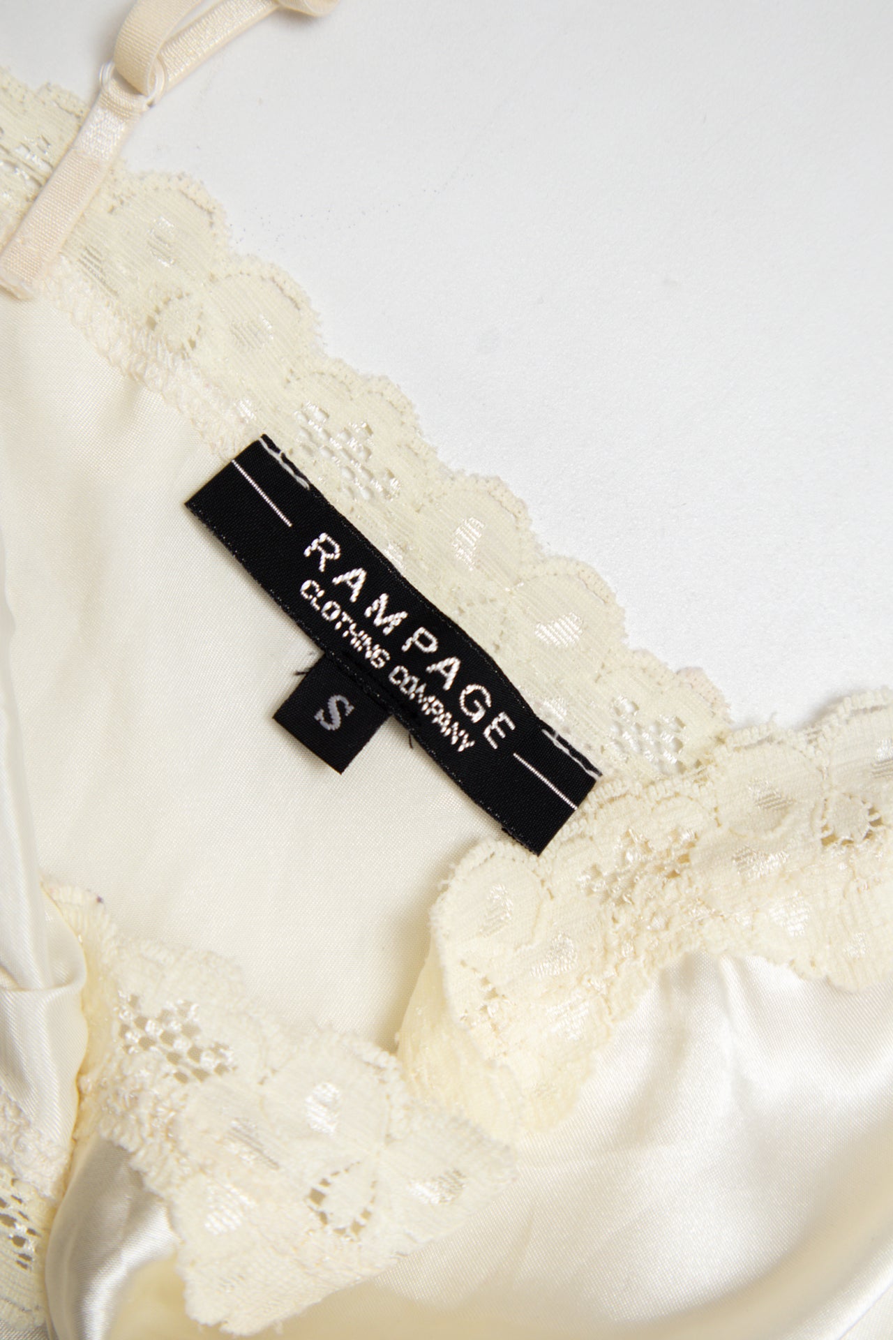 #190 R. Kelly Cami Top White | c. 194 | Size 6/8