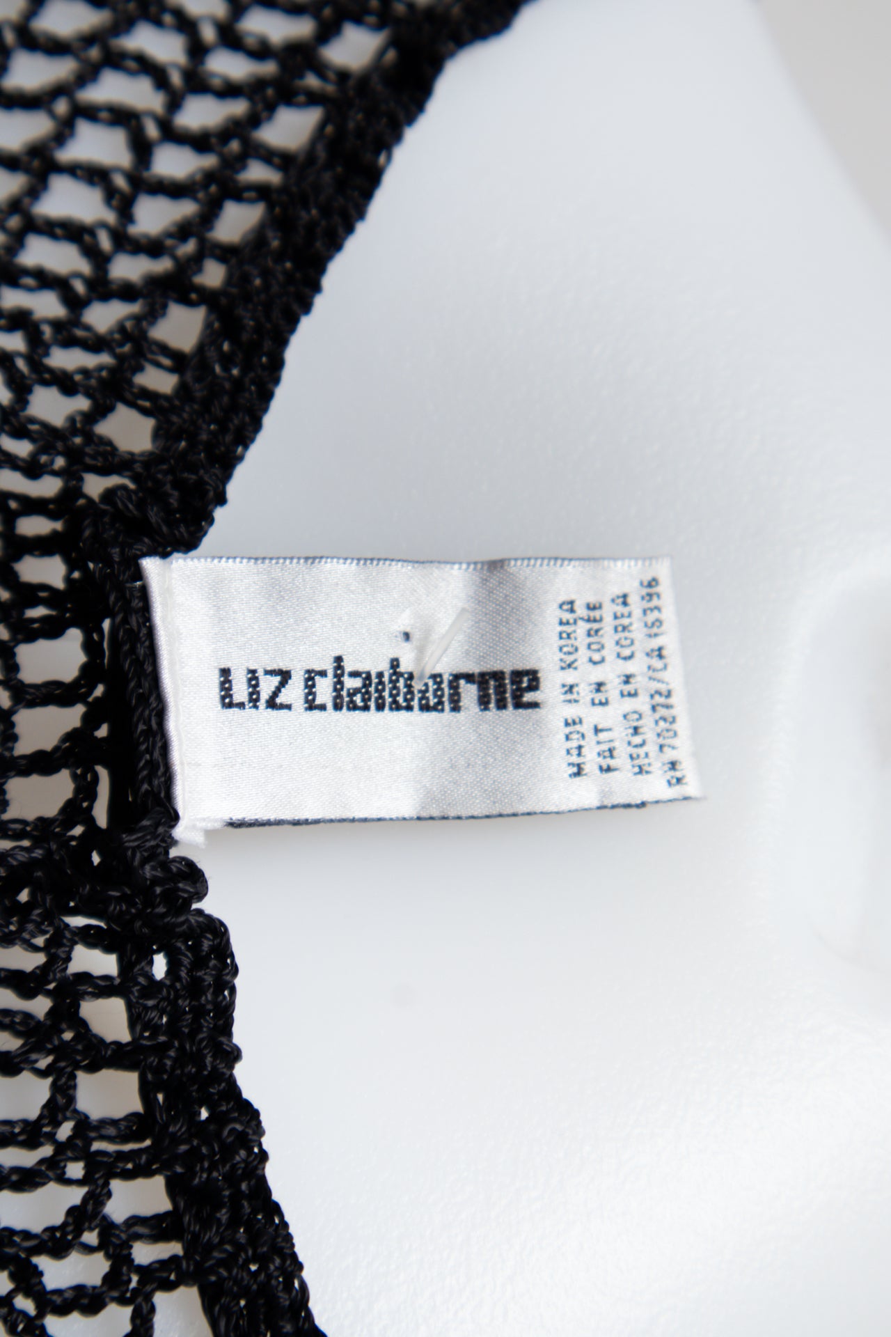 #206 No Boundaries Top Black | c. 192 | Size