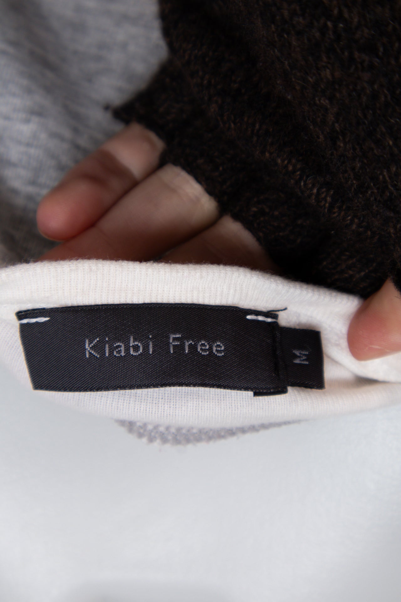 #167 Kiabi Free Long Sleeve Gray | c. 211 | Size 10