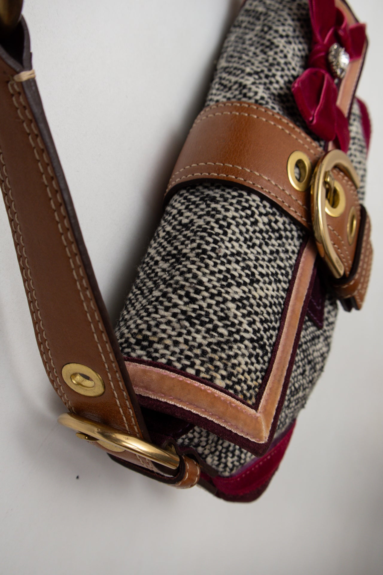 #186 Coach Wool Flat Soho Bag Brown | c. 196 | Size