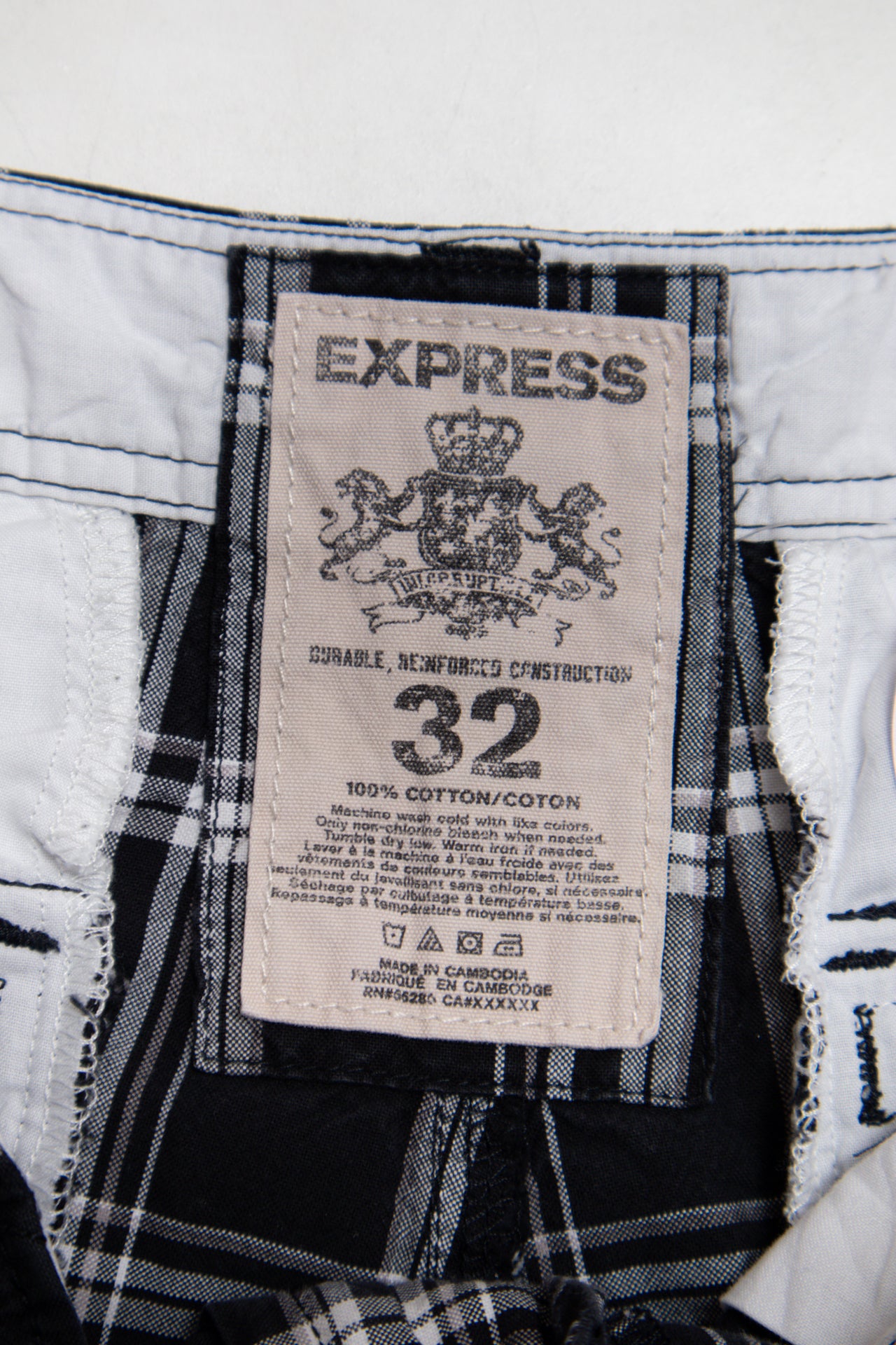 #63 Express Shorts Black | c. 186 | Size 10/12