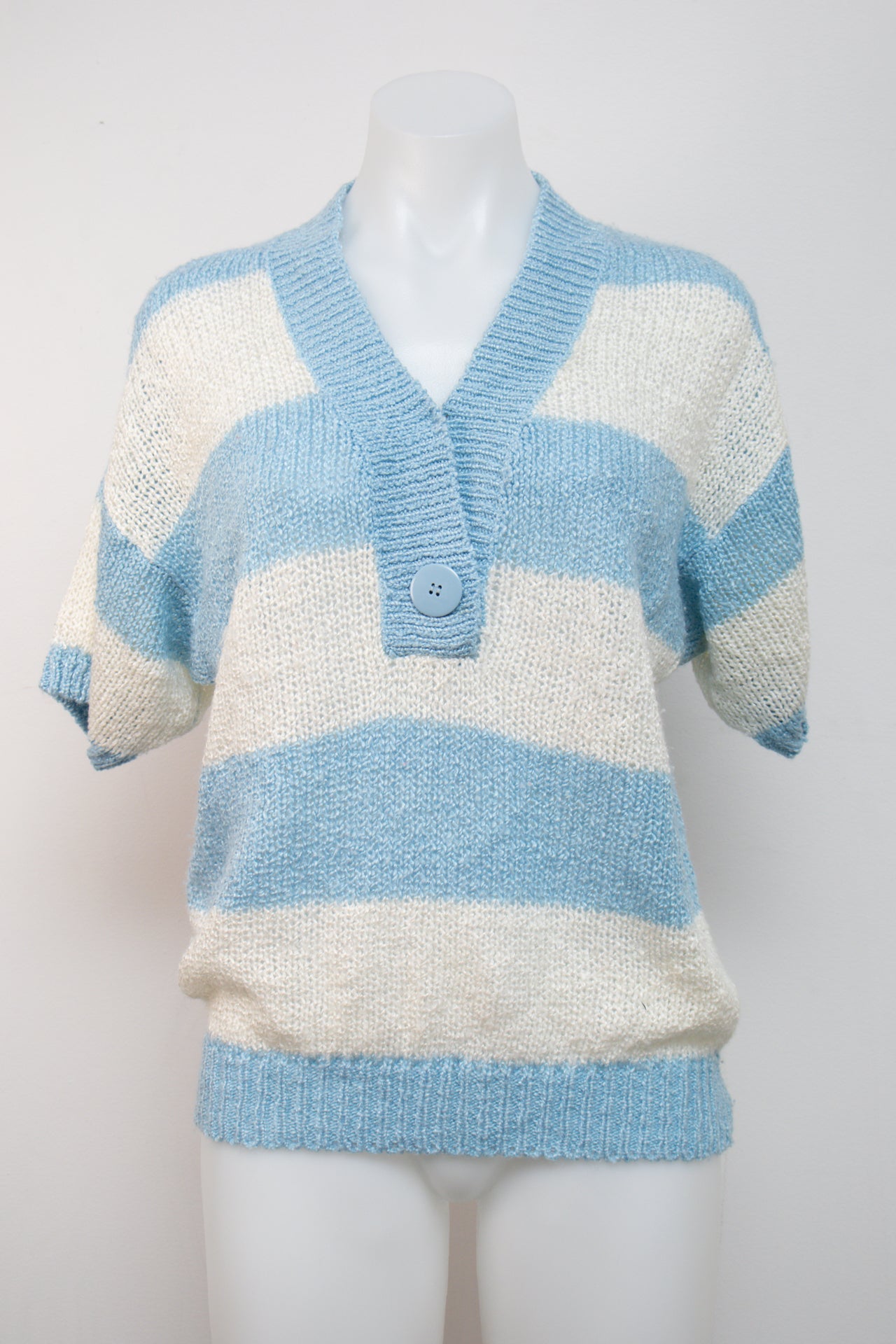 #134 Liz Thomas T-shirt Blue | c. | Size 10