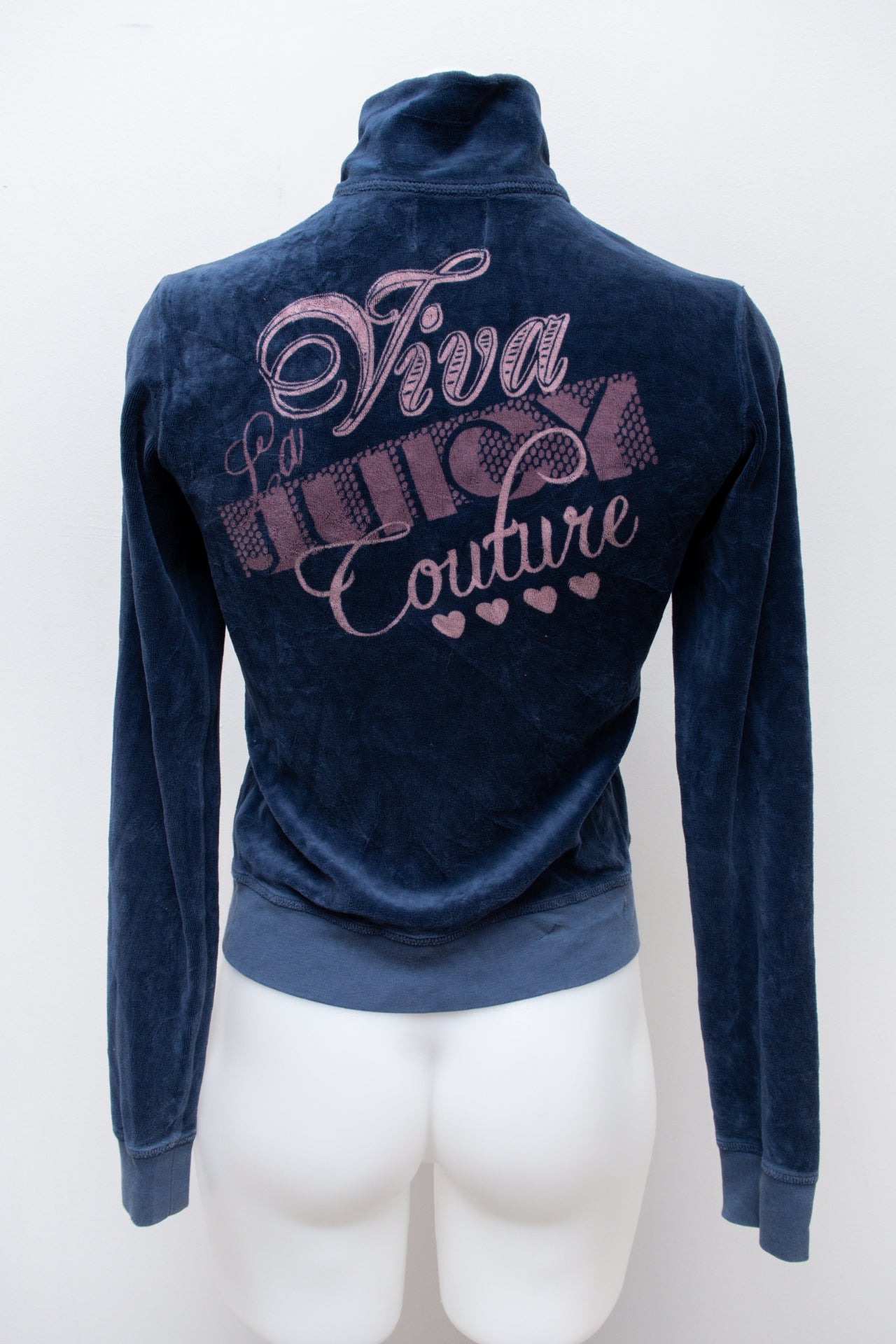 #97 Juicy Couture T-shirt Navy | c. 192 | Size 8