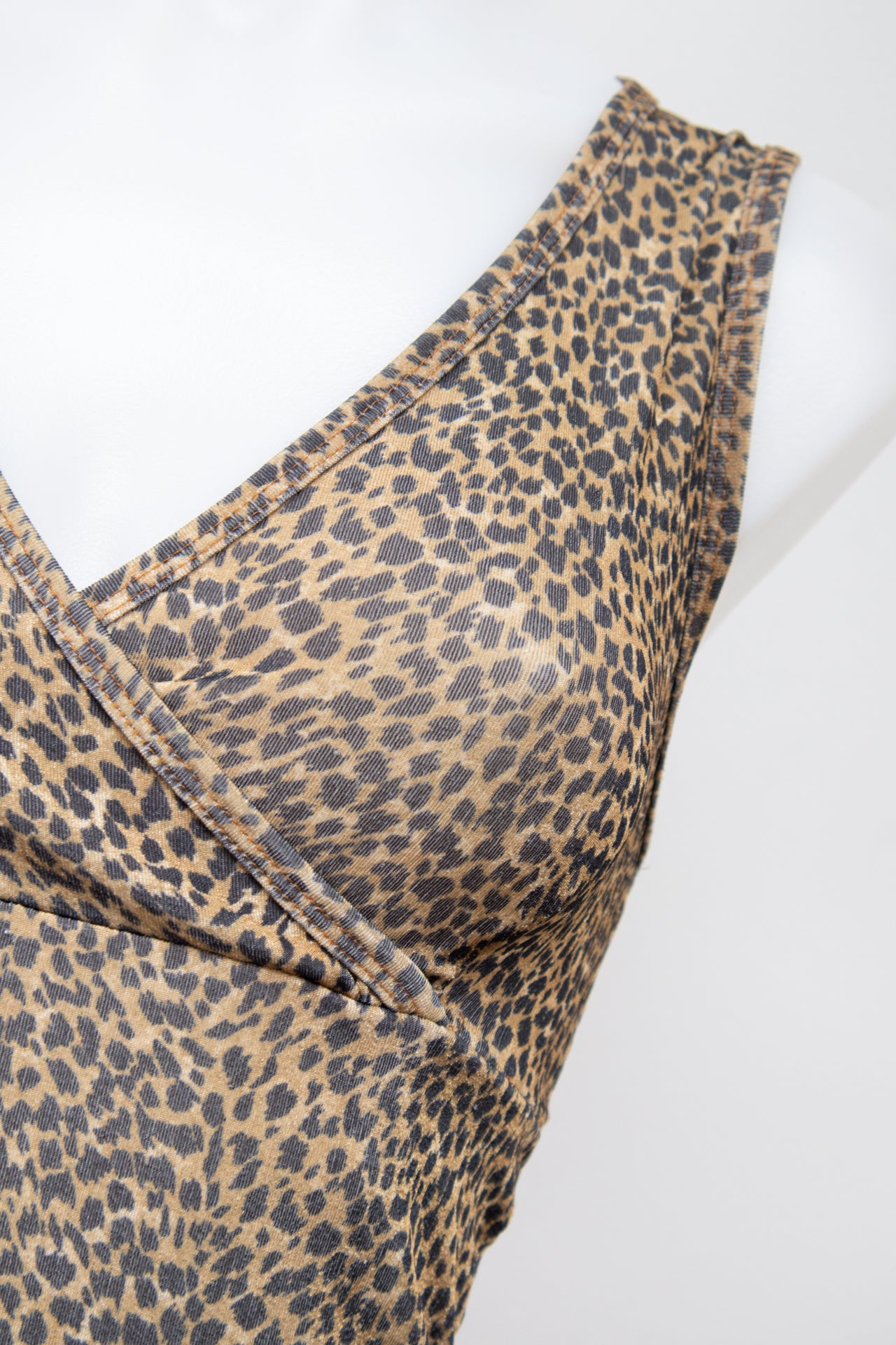 #87 Xoxo Tank Top Brown | c. 198 | Size 8