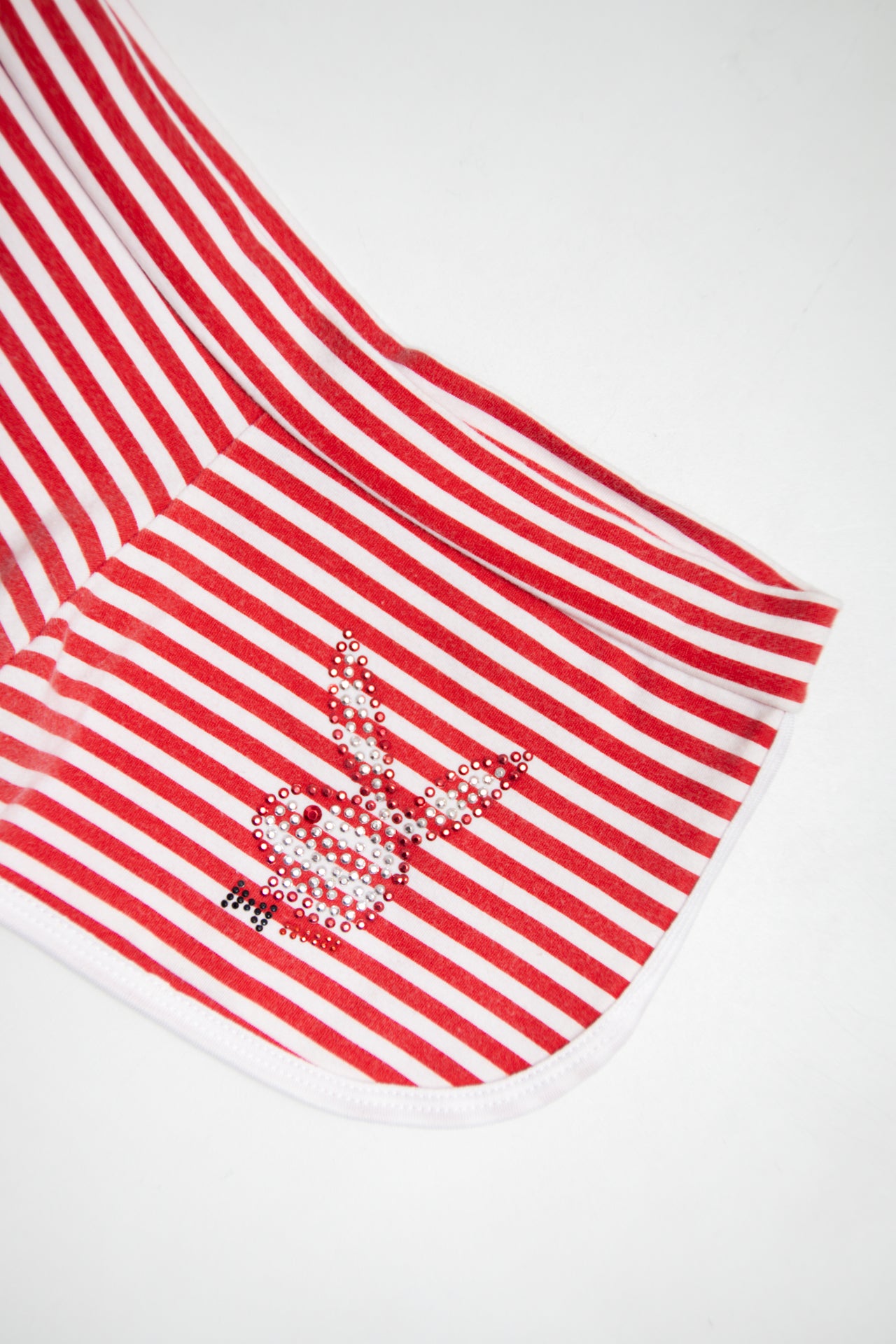 #128 Shorts Red | c. 180 | Size 4