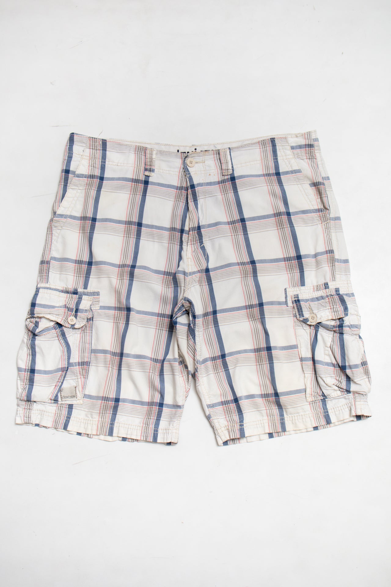 #61 Denizen From Levi's Shorts White | c. 186 | Size 14/16