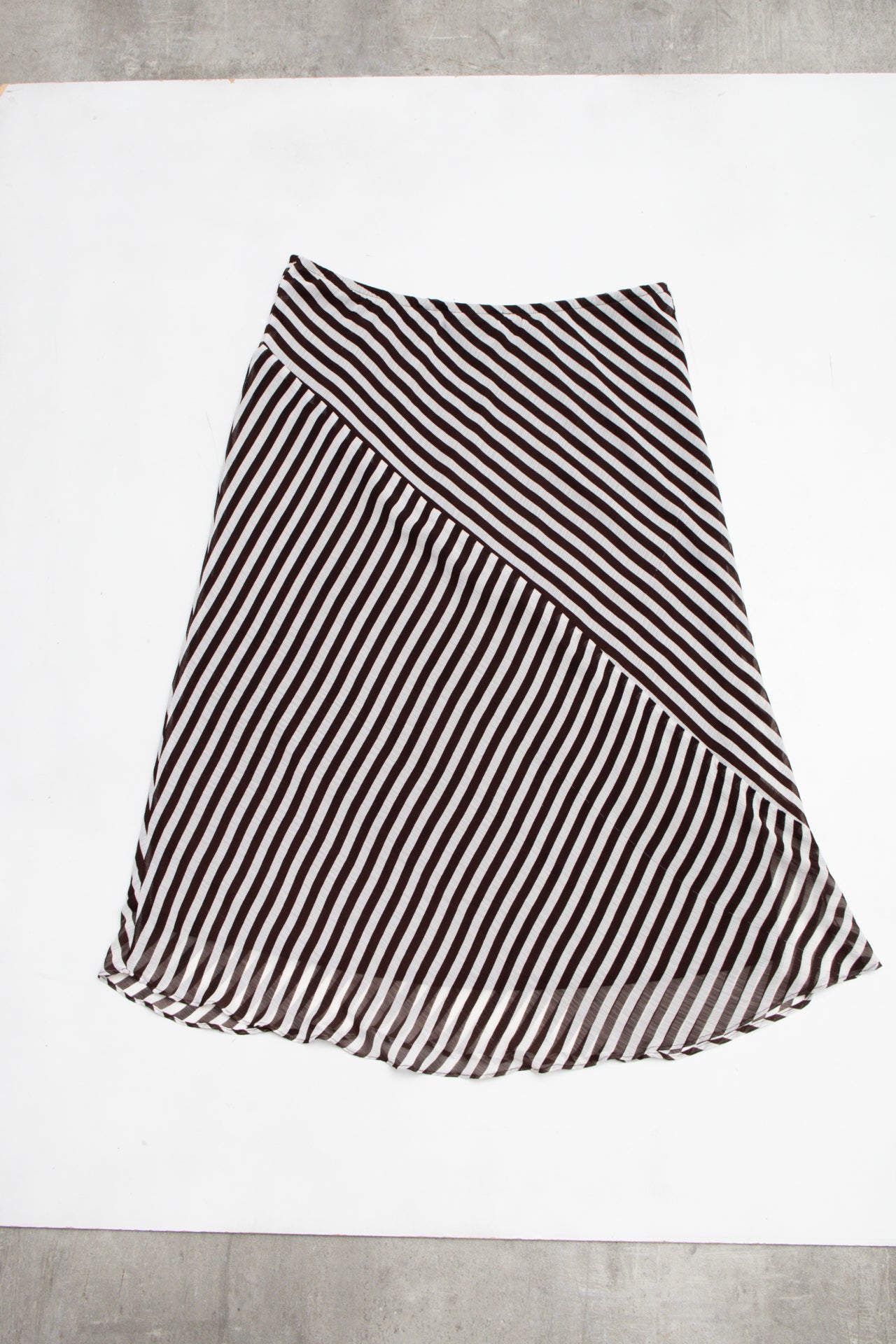 #117 Long Skirt Brown | c. 213 | Size 10