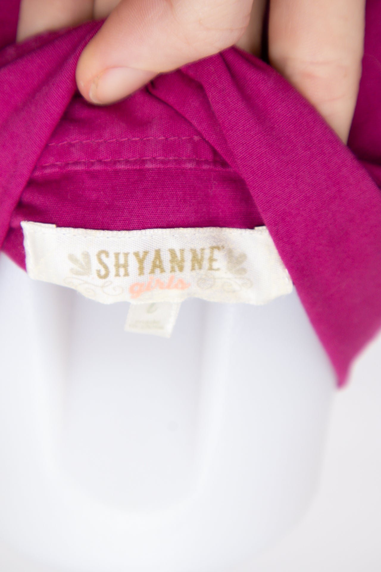 #109 Shyanne Girls T-shirt Pink | c. 198 | Size 8