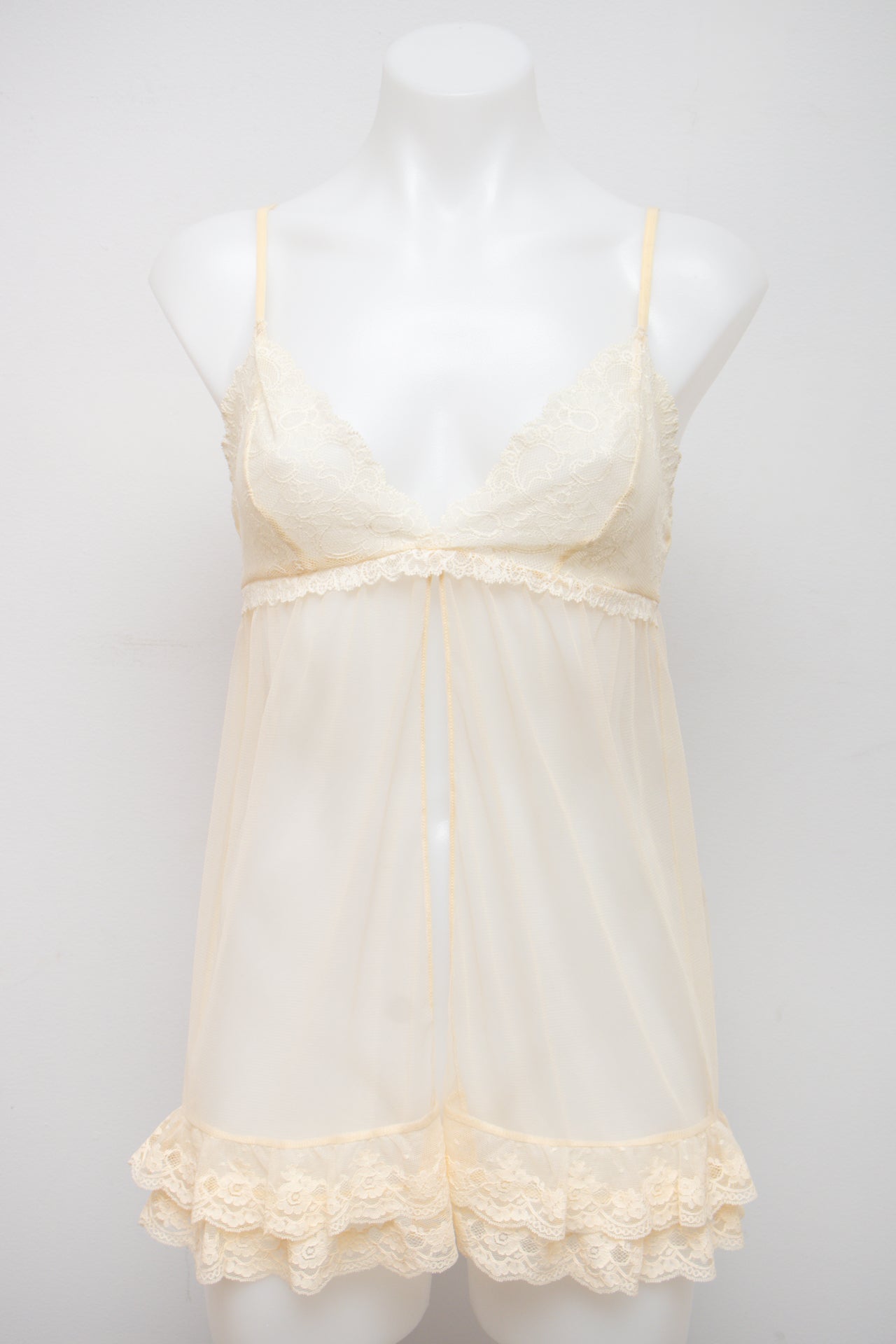 #82 Victoria's Secret Camisole Beige | c. 197 | Size 8