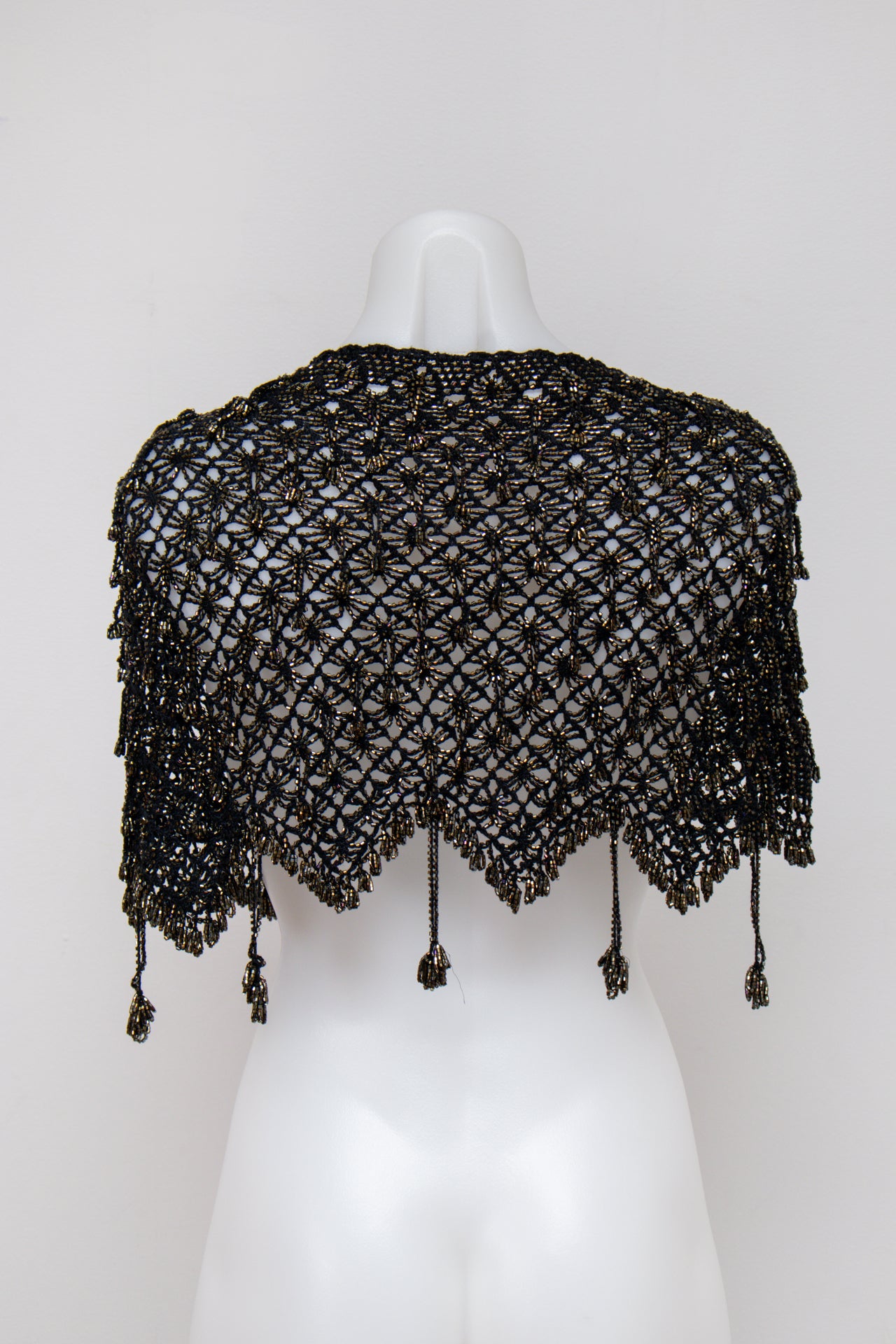 #166 Halter Top Black | c. 194 | Size