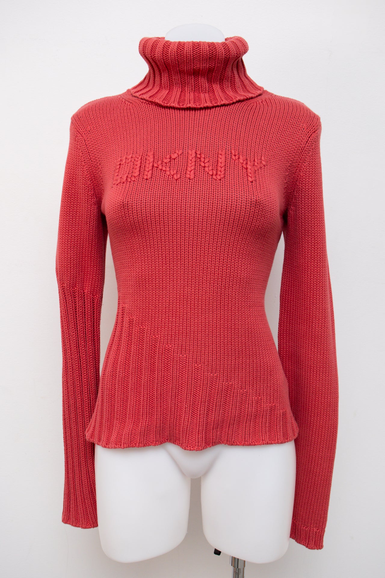#054 Dkny Jeans T-shirt Red | c. 203 | Size u