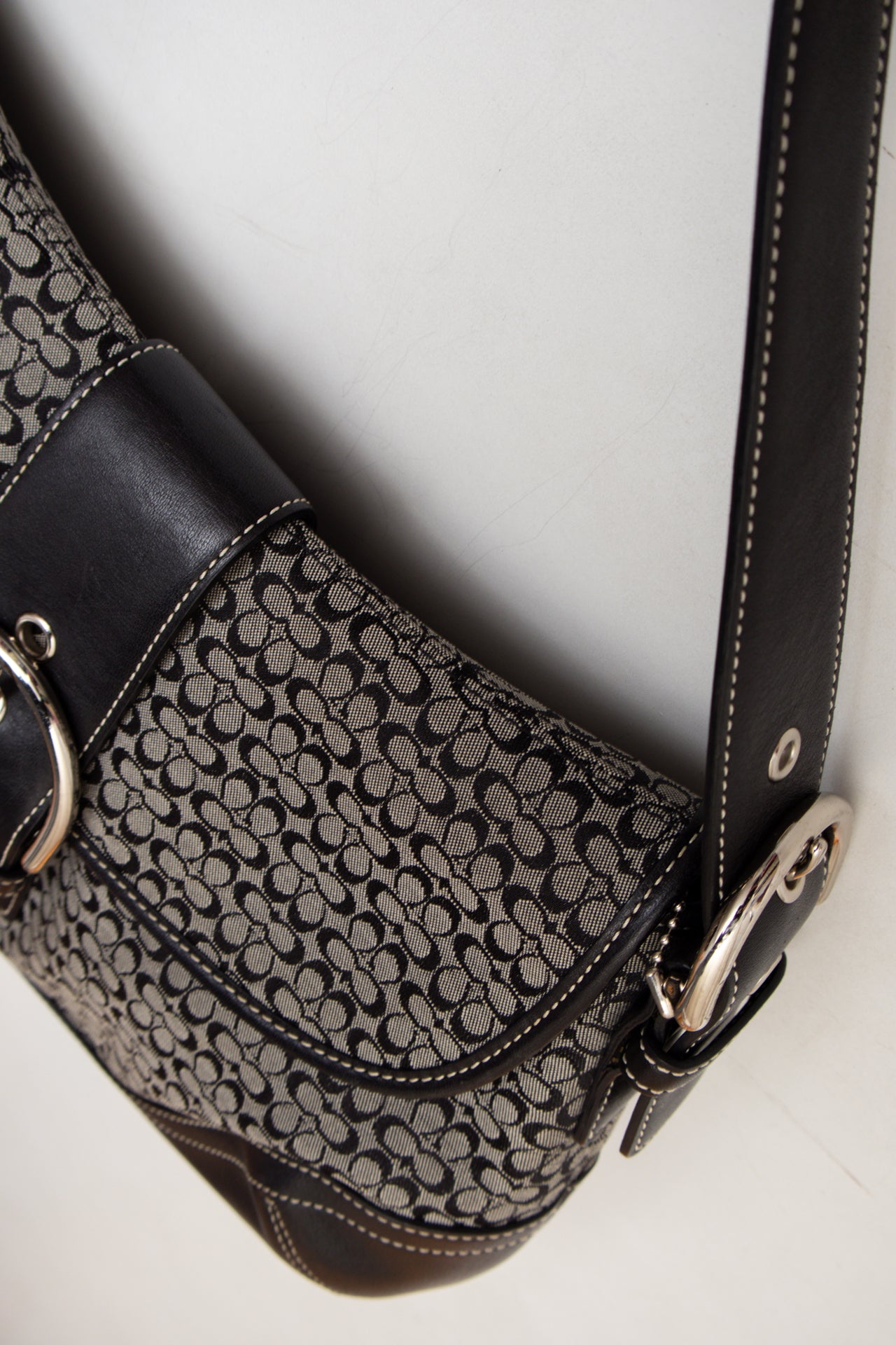 #210 Coach Black | c. 194 | Size