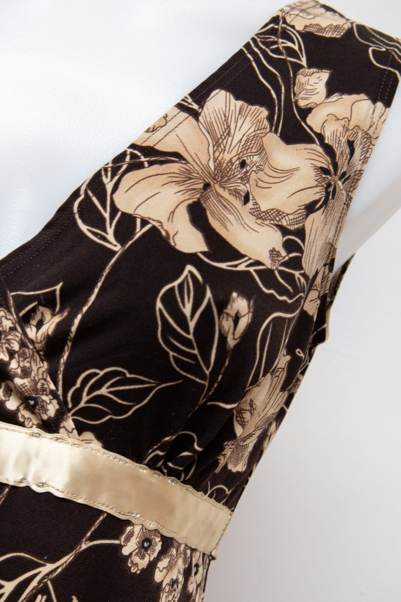 #21 Susan Lawrence Cami Top Brown | c. 193 | Size 8