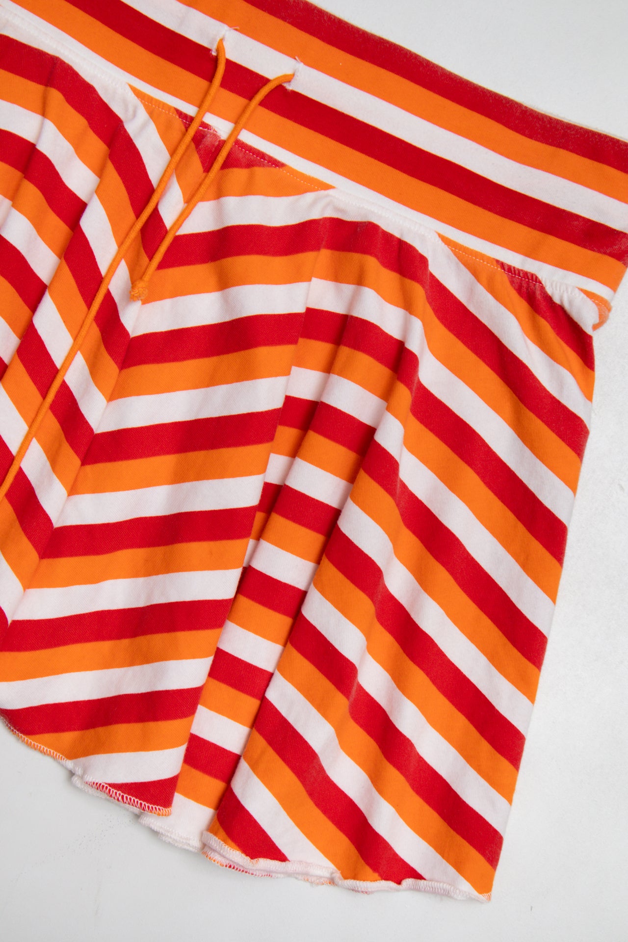 #138 Women'secret Mini Skirt Orange | c. 196 | Size 6