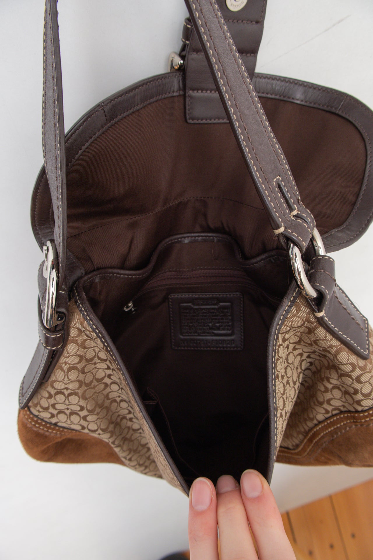 #170 Coach Shoulder Bag Brown | c. 206 | Size